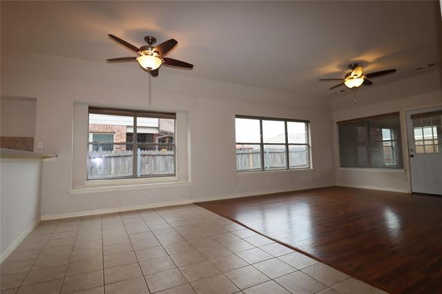 Building Photo - 3014 Pinecrest Dr