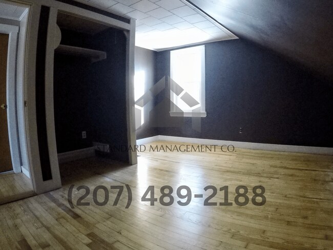 Building Photo - SINGLE FAMILY HOME @ AUGUSTA, ME