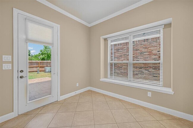 Building Photo - 4435 Calvet Forest Dr