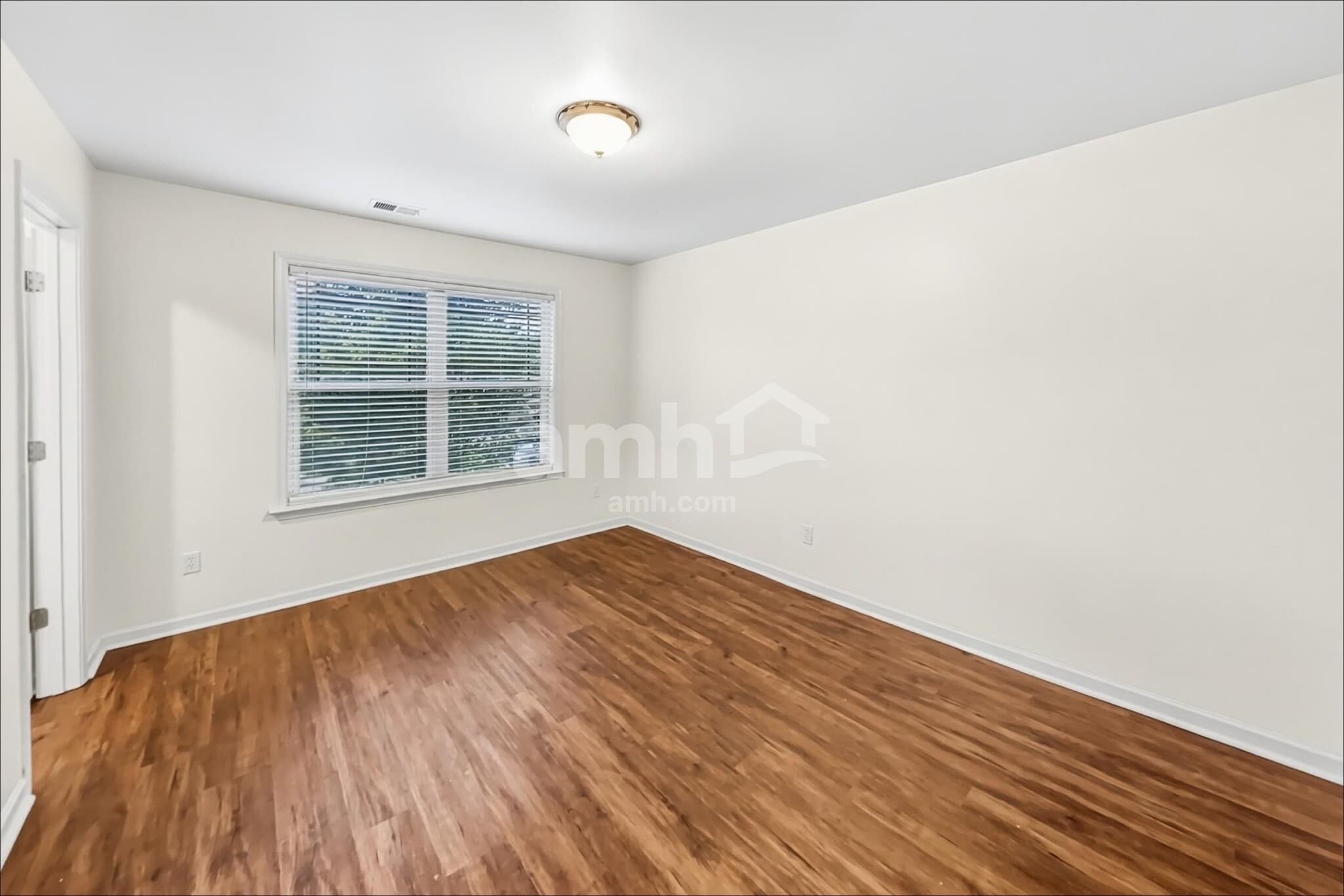 Building Photo - 514 Crestmont Ln
