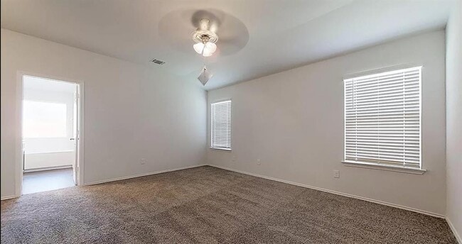 Building Photo - 1828 T H Johnson Dr