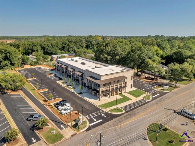Building Photo - 1009 Northside Dr
