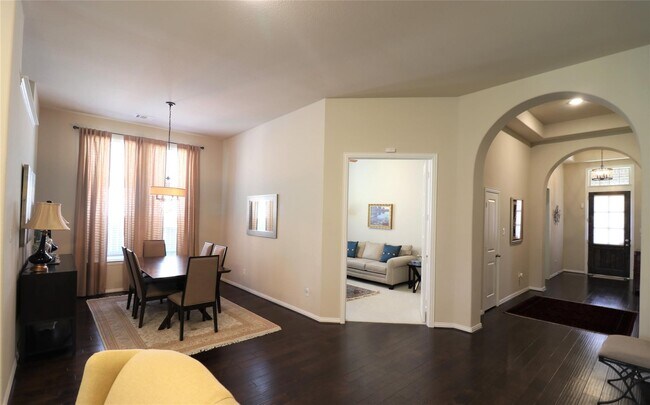 Building Photo - 10810 Kennowy Ct