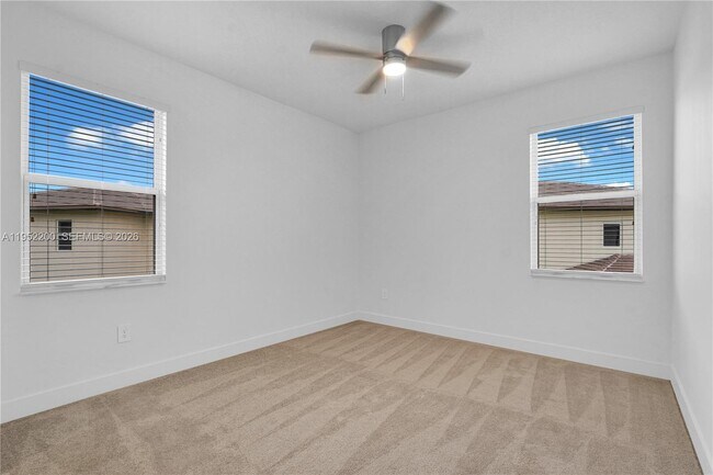 Building Photo - 4422 SW 122nd Ter