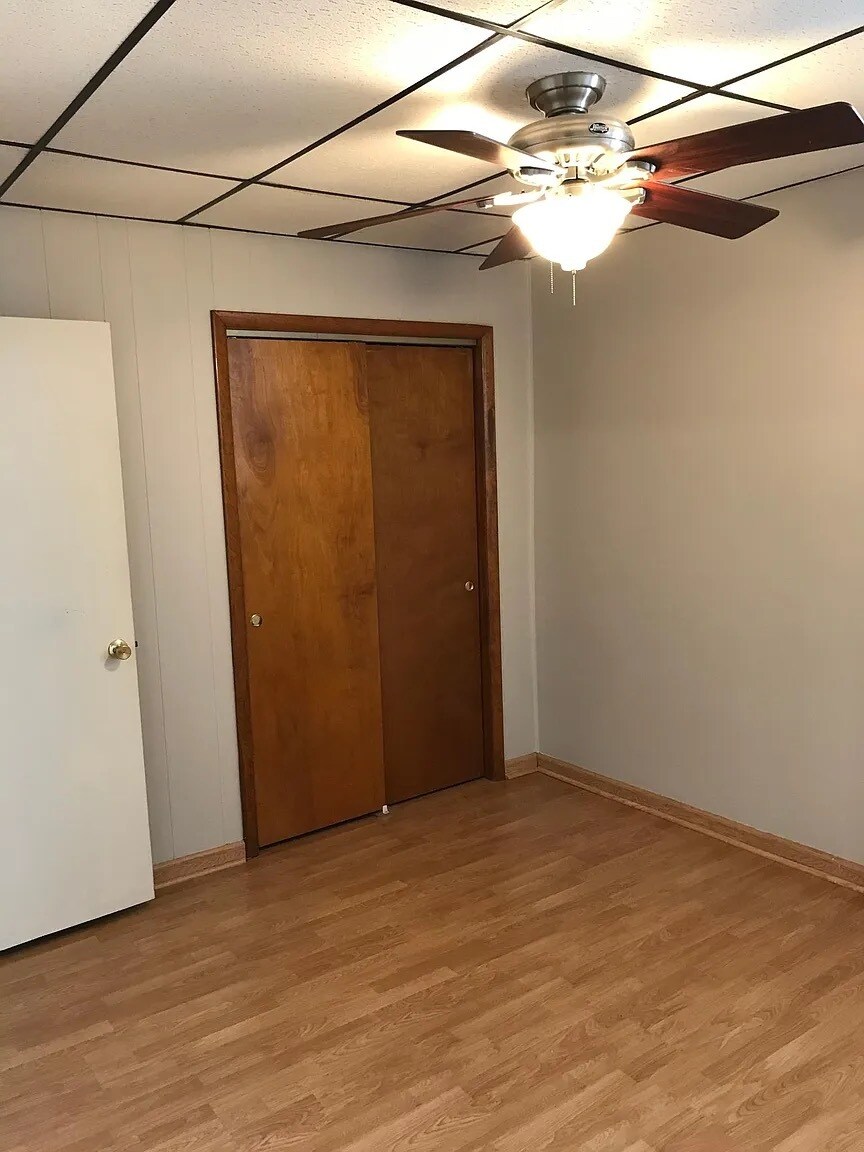 Building Photo - 3289 E Thompson St