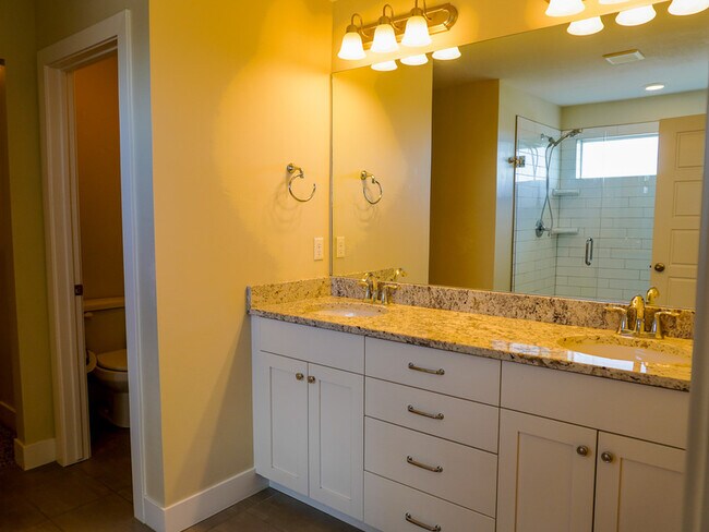 Building Photo - 2274 S 50 E