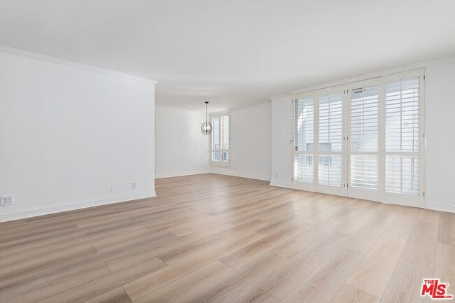 Building Photo - 1710 Malcolm Ave