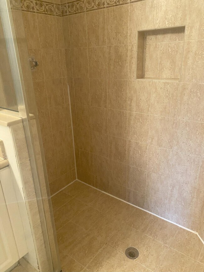 Building Photo - 906 Mariner Bay Blvd