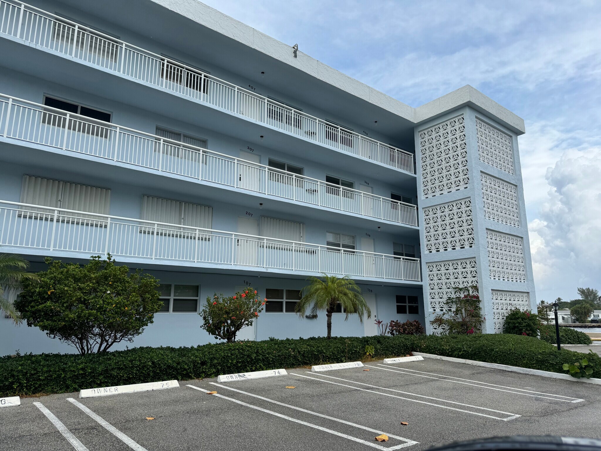 Building Photo - 2004 S Federal Hwy