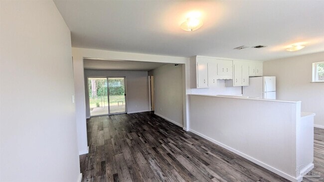 Building Photo - 2117 Pullman Cir