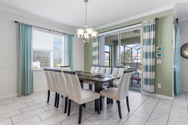 Building Photo - 4743 Kings Castle Cir