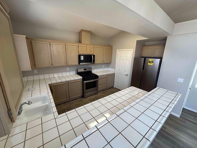 Building Photo - 1247 Arbor Ct