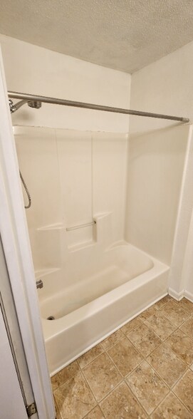 Building Photo - 10085 W Lisbon Ave