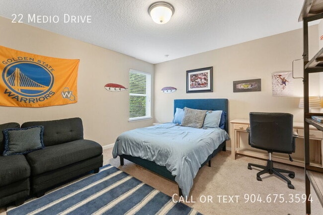 Building Photo - 22 Medio Dr