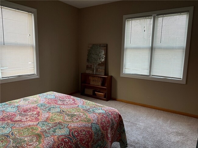 Building Photo - 1550 Chapman Dr