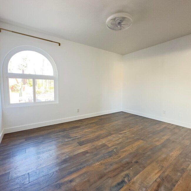 Building Photo - 27131 Shadowcrest Ln