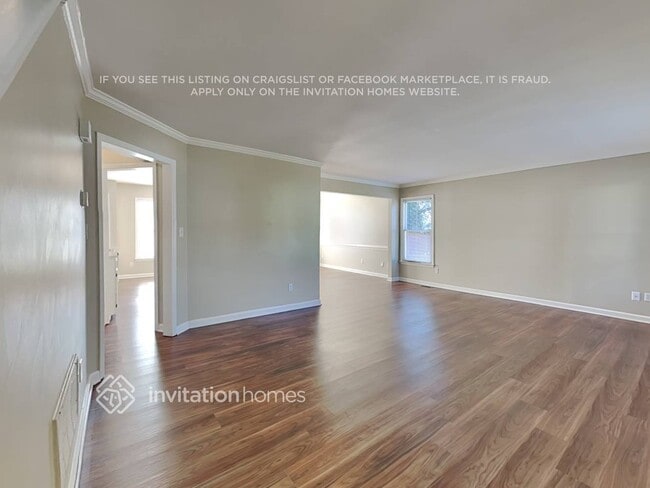 Building Photo - 1004 Shady Ln