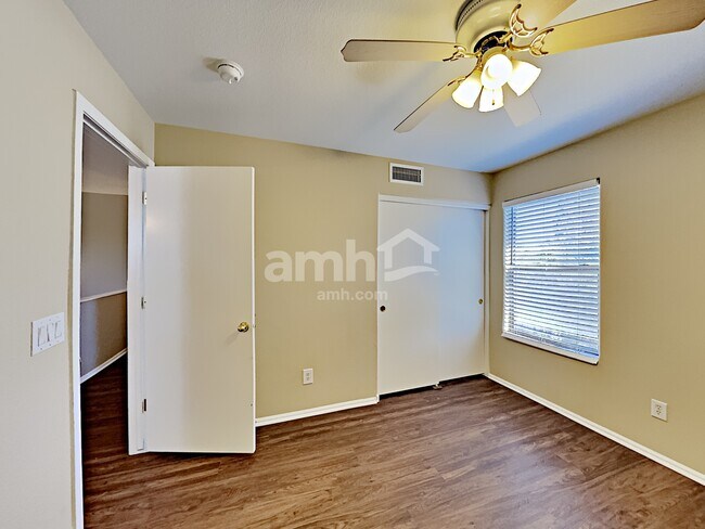 Building Photo - 16655 W Melvin St