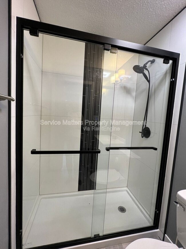 Building Photo - 7777 Needlerush Dr