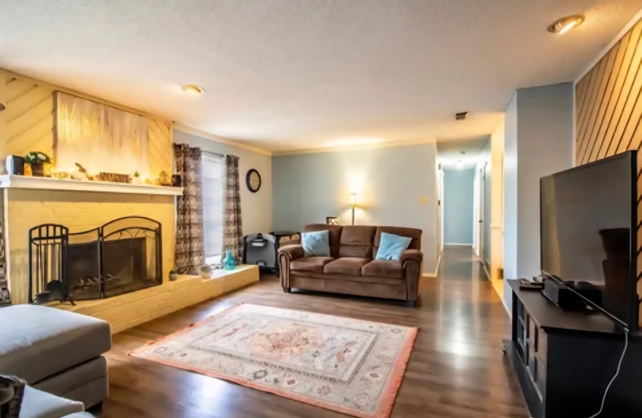 Building Photo - 2322 77th St