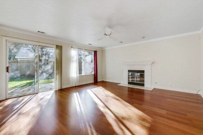 Building Photo - South Davis Home in quiet Cul-de-sac