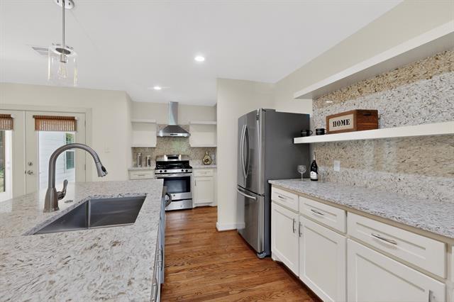 Building Photo - 10314 Baronne Cir