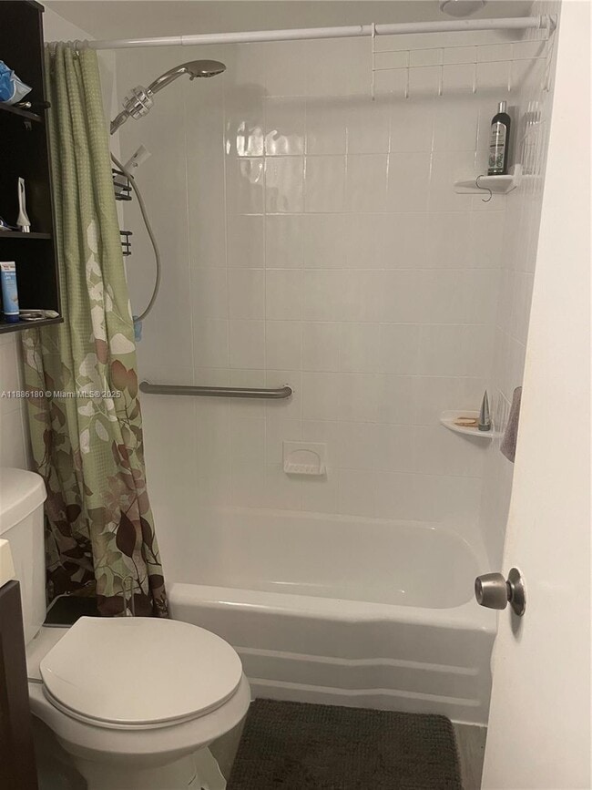 Building Photo - 1936 S Ocean Dr