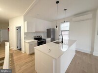 Building Photo - 114 S 58th St