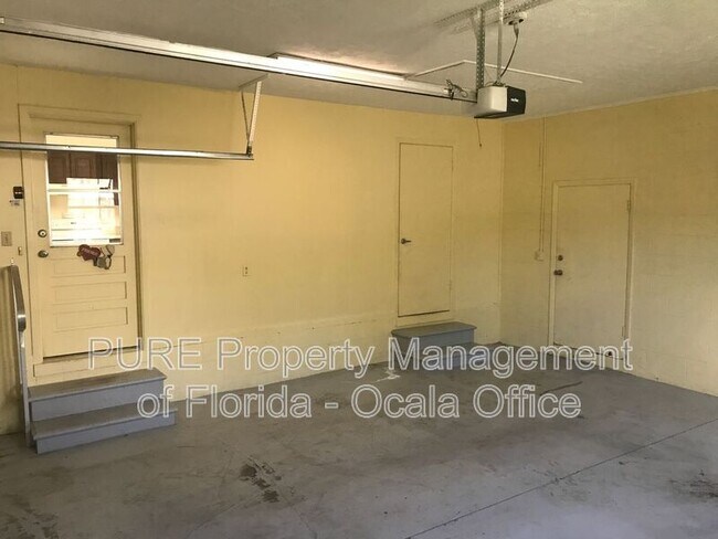 Building Photo - 1322 SE 38th Ave