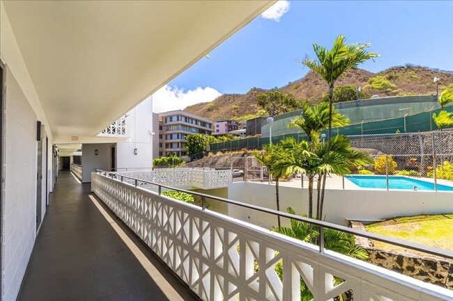 Building Photo - Newly renovated one bedroom condo with lov...