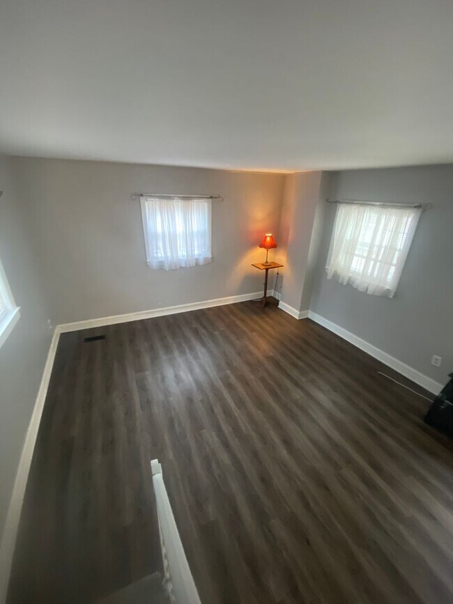 Building Photo - Beautiful three bed, 1.5 bath single-family home for rent with inground pool