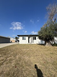 Building Photo - 1 br, 1 bath 4plex - 13187 Splendora Avenue 1