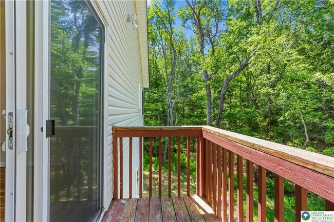 Building Photo - 1229 Fern Dr