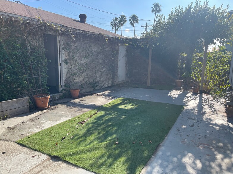 Backyard patio - 3600 S Centinela Ave