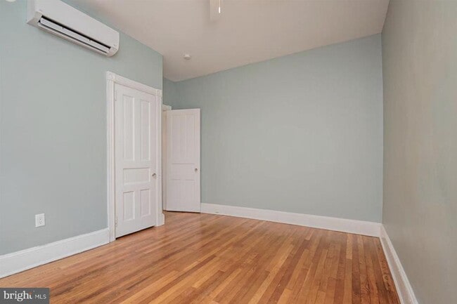 Building Photo - 1608 N Broom St