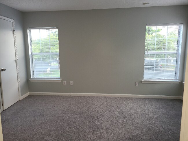 Building Photo - 15619 Easthaven Ct