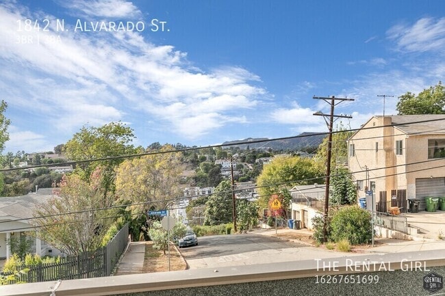 Building Photo - 1842 N Alvarado St
