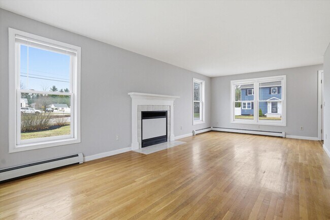 Building Photo - 14 Plummer Rd