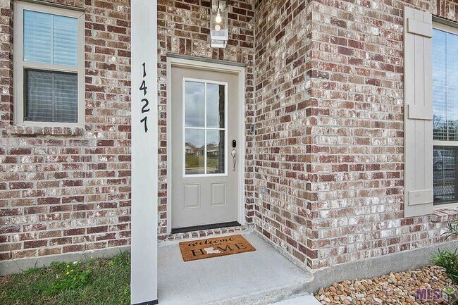 Building Photo - 1427 Pelican Club Dr