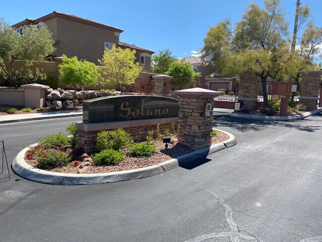 Building Photo - Pool!!! Spa!!! Summerlin!!! Gated!!! Park!! Mature lush landscape in back yard!! Synthetic Grass!...