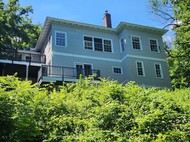 Primary Photo - 134 Mountain Rd