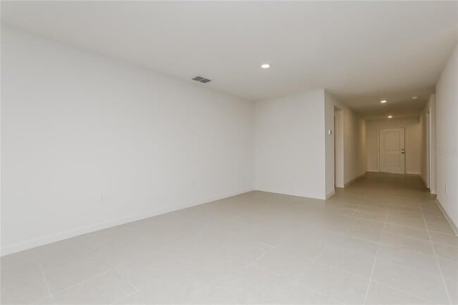 Building Photo - 35681 Rose Moss Ave