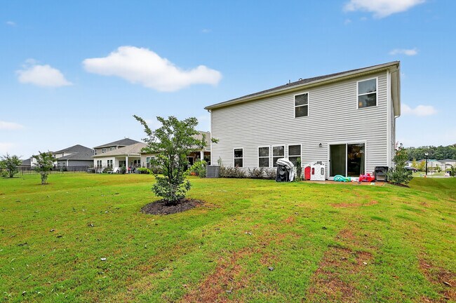 Building Photo - 103 Bird Dog Dr