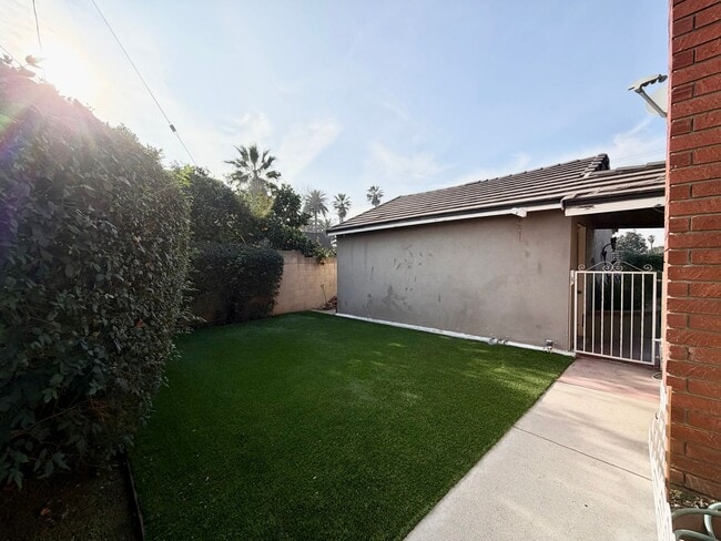 Building Photo - Charming 4-bedroom, 2-bath Home - MOVE IN READY