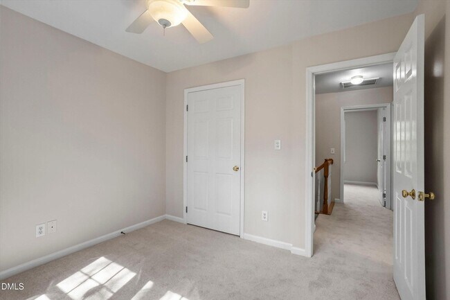 Building Photo - 102 Pine Tag Ct