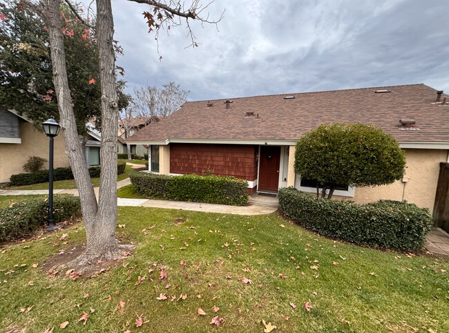 Building Photo - 8364 Summerdale Rd