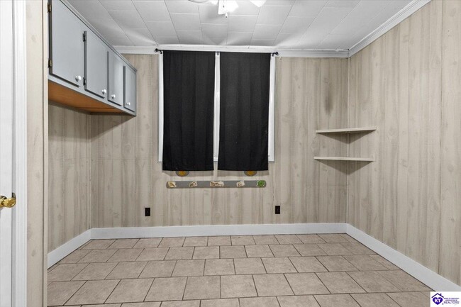 Building Photo - 401 Embry Villa Dr