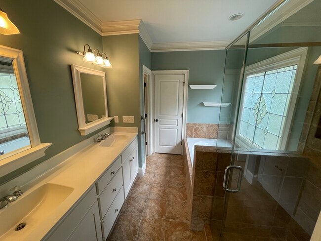 Master Bathroom - 1897 Timberwood Trce