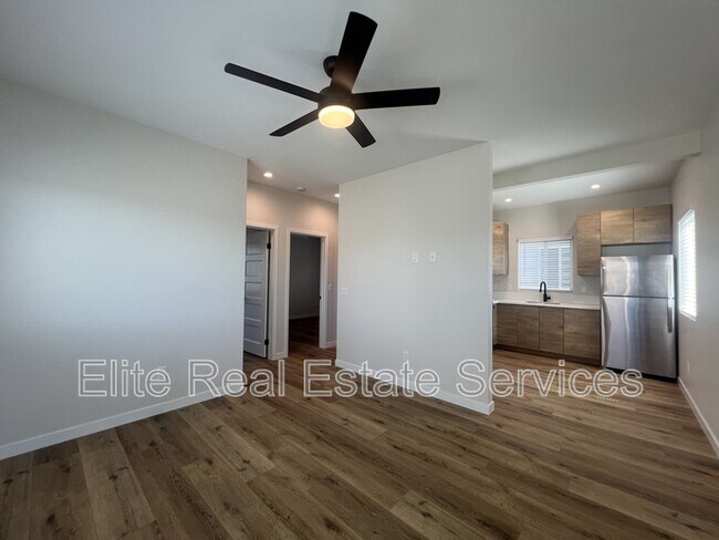 Building Photo - 3315 Clairemont Mesa Blvd