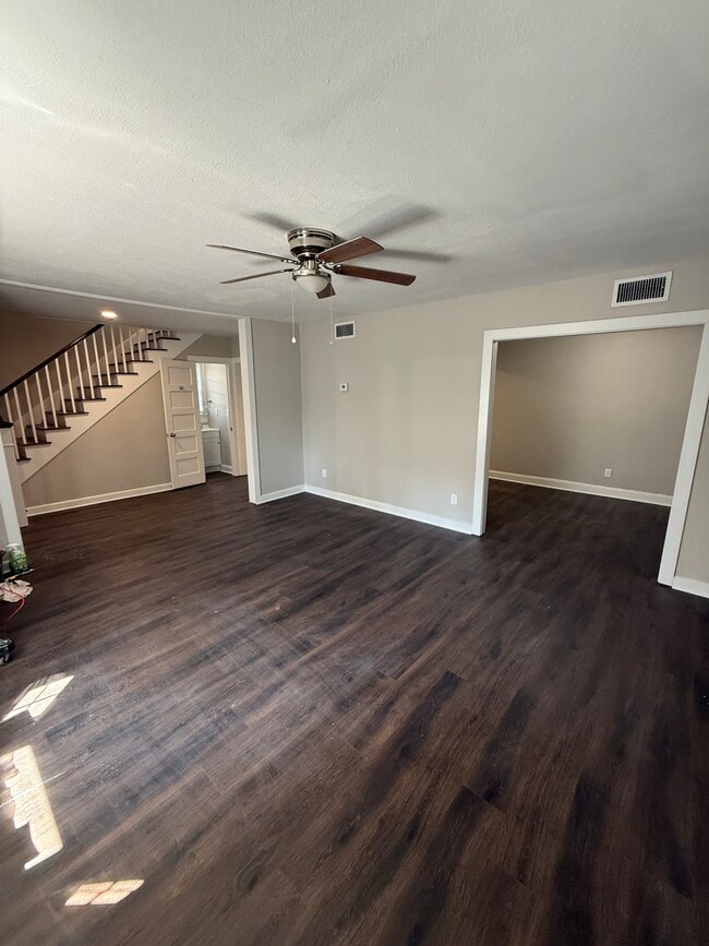 Building Photo - 809 Third Ave